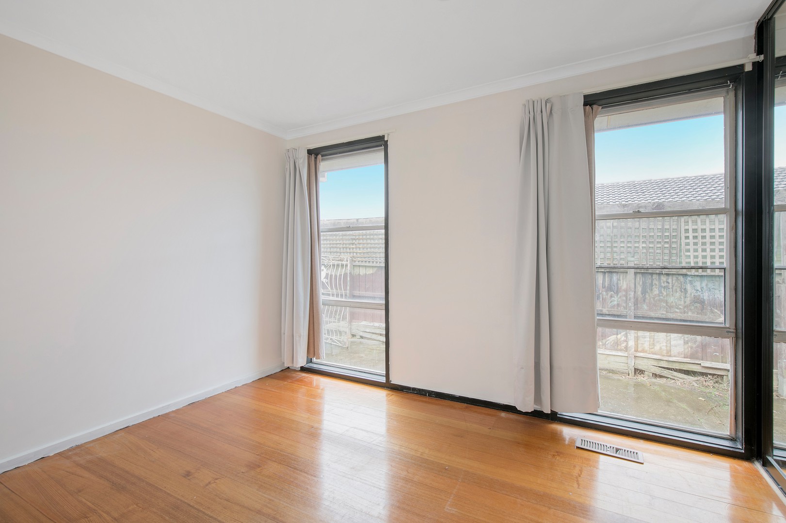 3 Thorpdale Avenue, Coolaroo, VIC 3048 - Thumbnail 2 - 30/04/2025