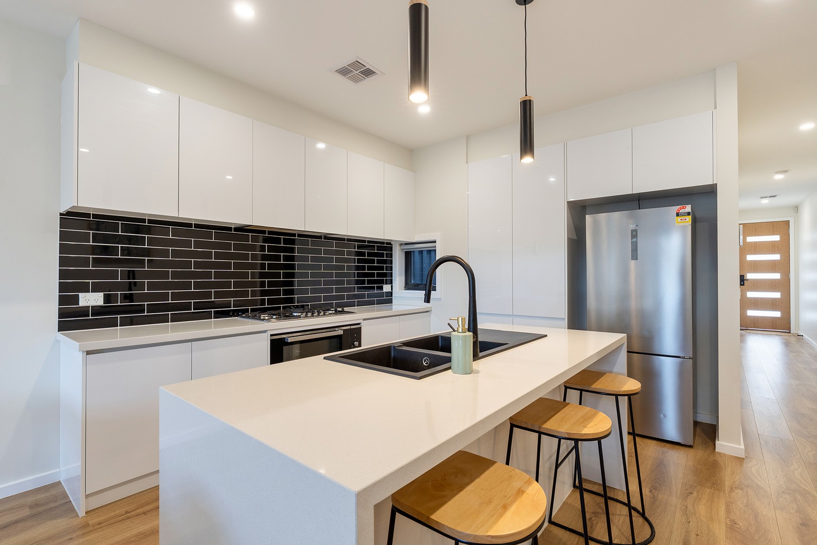 3 Trift Street, Craigieburn, VIC 3064, Craigieburn - Thumbnail 2