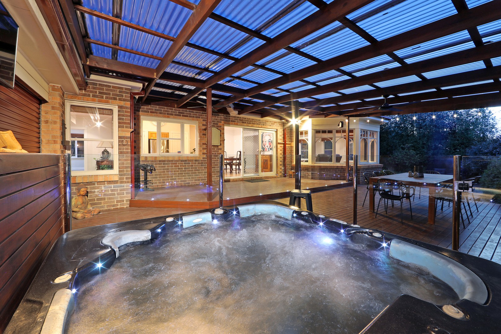 3 Troy Terrace, Lysterfield, VIC 3156 - Thumbnail 2 - 19/04/2022