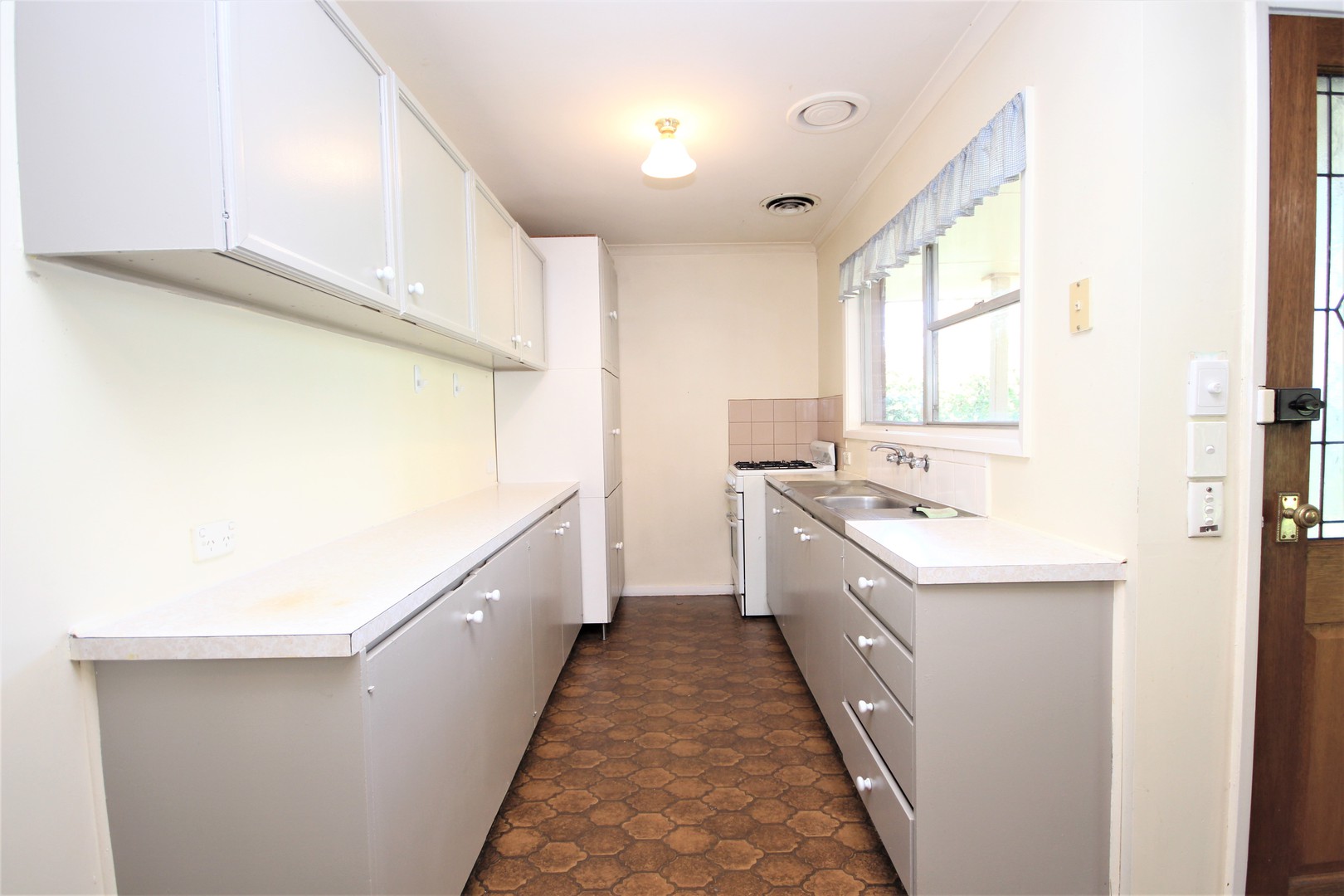 3 Tuffs Court, Corio, VIC 3214, Corio - Thumbnail 3