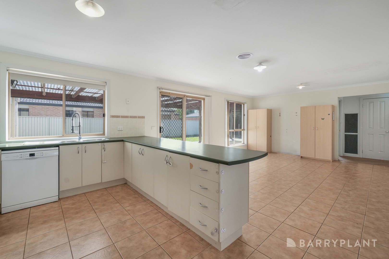 3 Tyrell Place, Pakenham, VIC 3810, Pakenham - Thumbnail 3