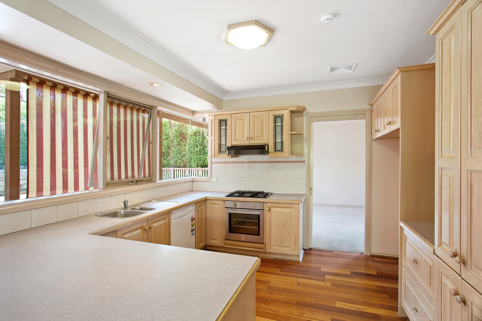 3 Ungara Close, Eltham North, VIC 3095, Eltham North - Thumbnail 3