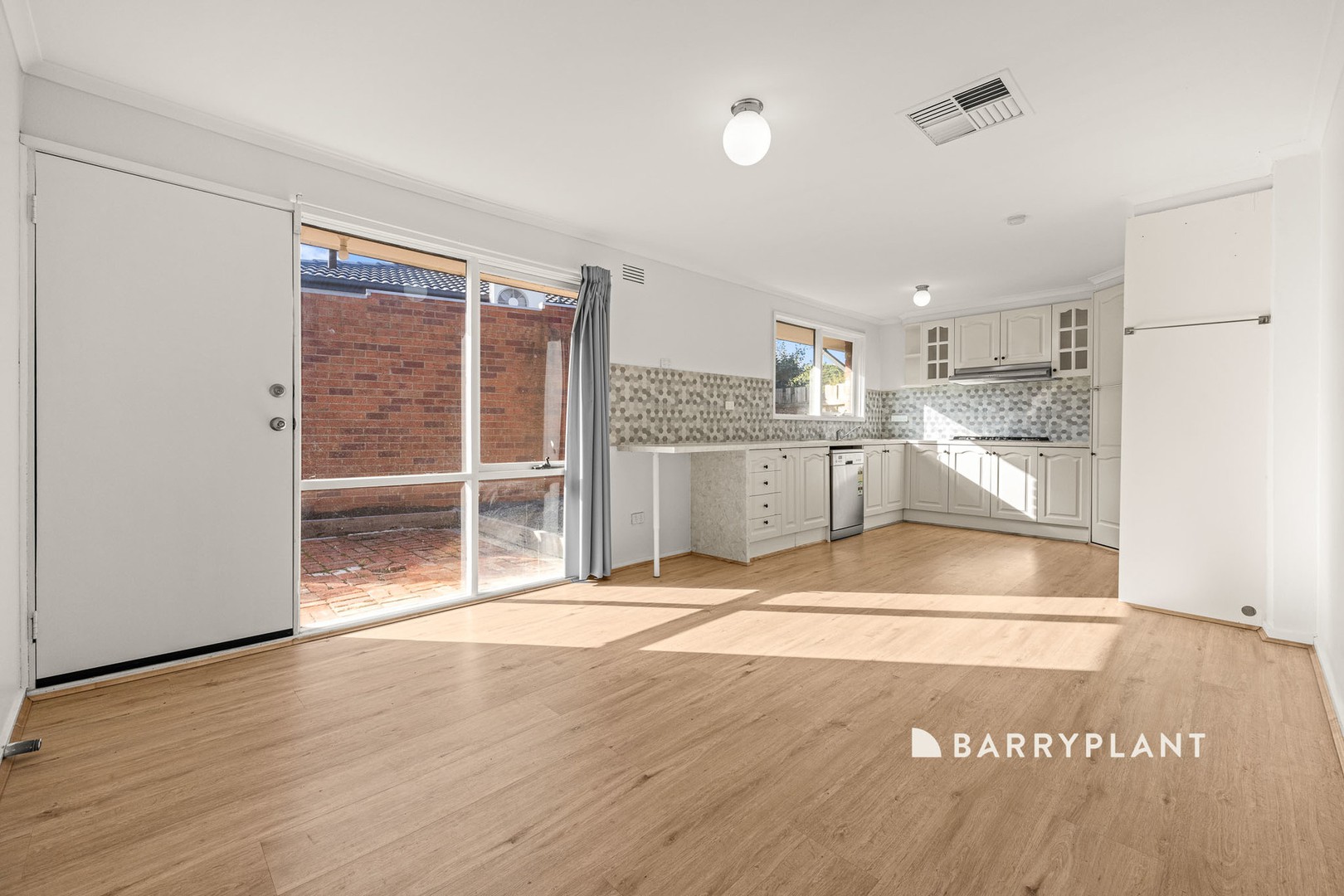 3 Upton Crescent, Narre Warren, VIC 3805, Narre Warren - Thumbnail 4