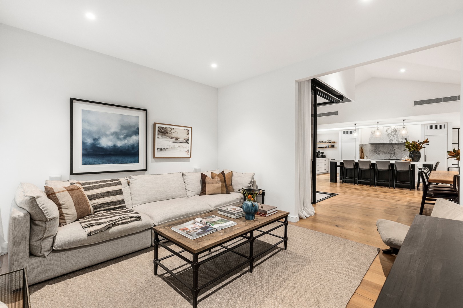 18 Kitchener Parade, COCKATOO, Cockatoo - Image 1