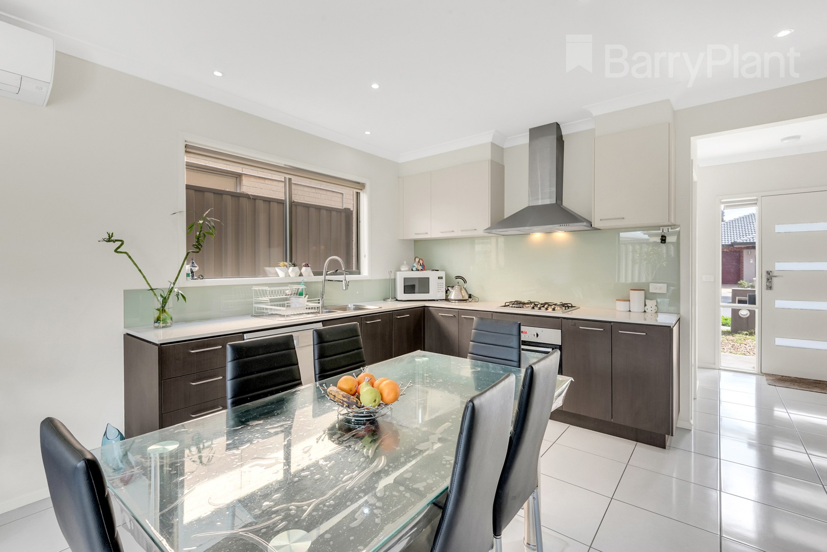 3 Versant Drive, Craigieburn, VIC 3064, Craigieburn - Thumbnail 3