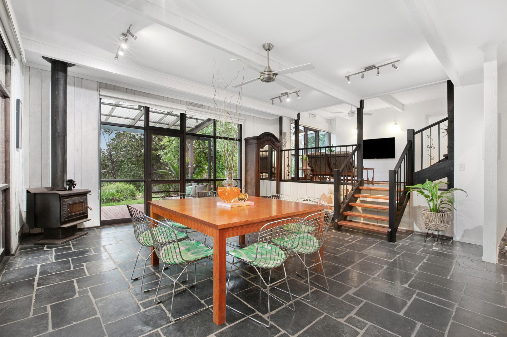 3 Wakefield Close, Eltham North, VIC 3095 - Thumbnail 1 - 06/11/2025