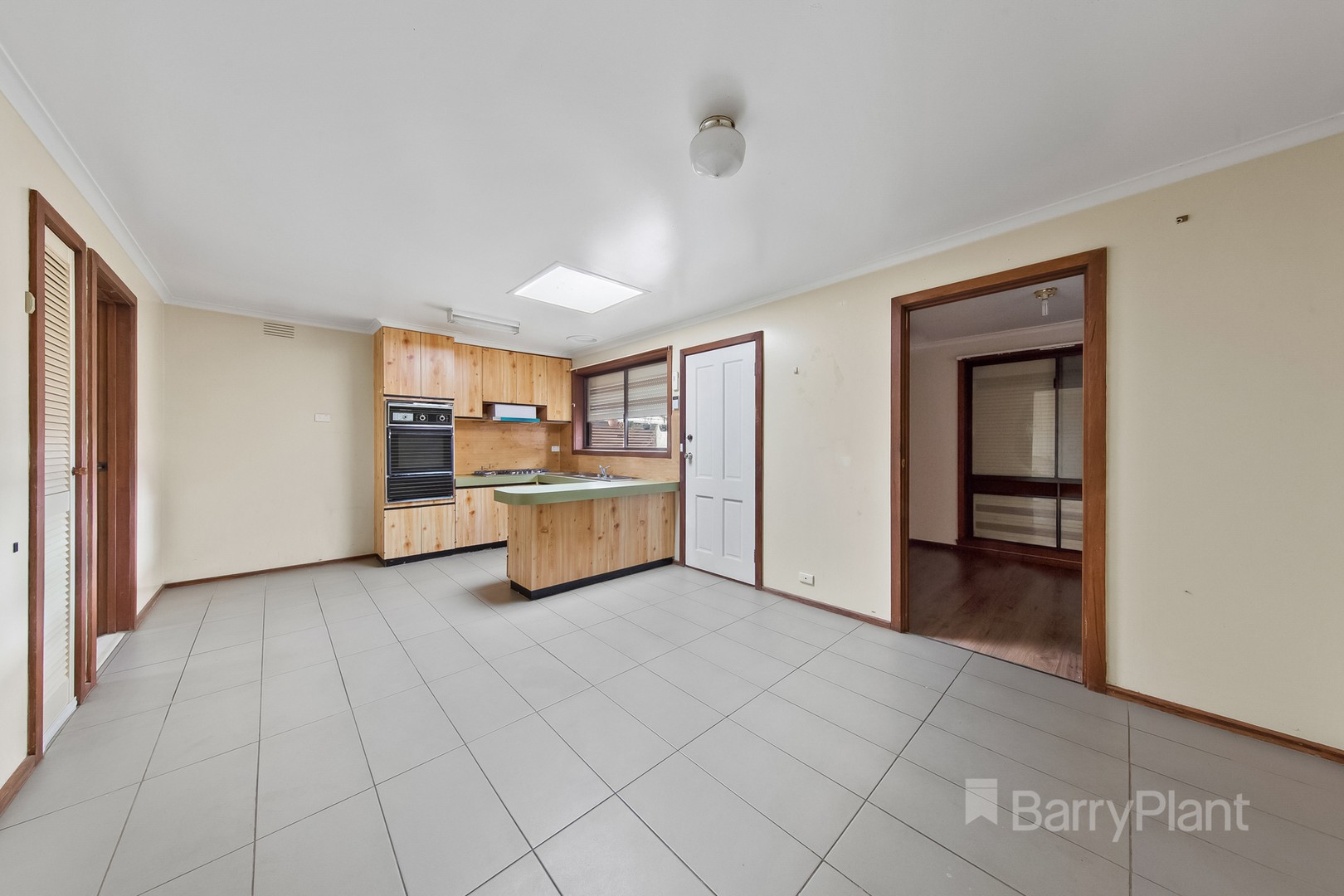 3 Warrington Crescent, Deer Park, VIC 3023, Deer Park - Thumbnail 4