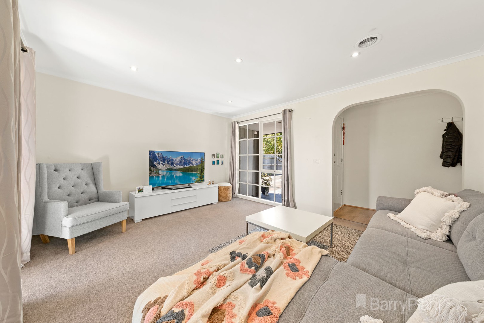 3 Wesley Drive, Narre Warren, VIC 3805, Narre Warren - Thumbnail 2