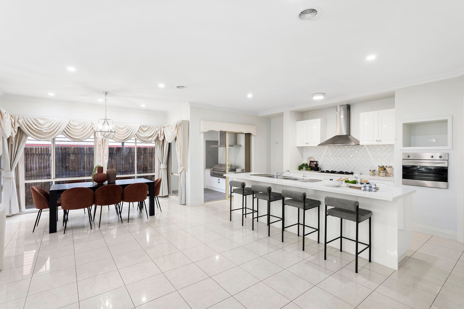 3 Willowbank Way, Attwood, VIC 3049, Attwood - Thumbnail 7