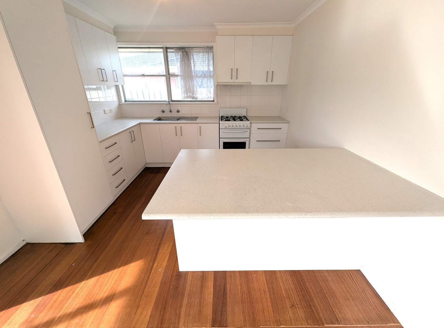 3 Young Street, Breakwater, VIC 3219, Breakwater - Thumbnail 2