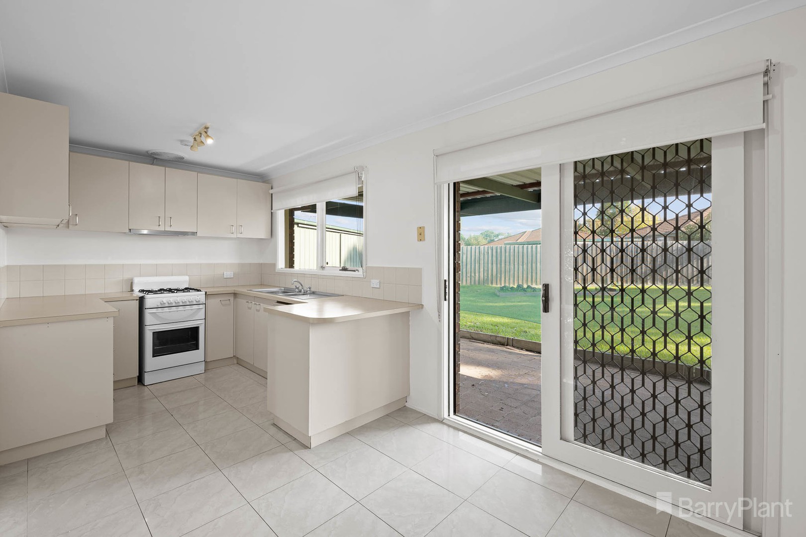 3 Zircon Court, Narre Warren, VIC 3805, Narre Warren - Thumbnail 3