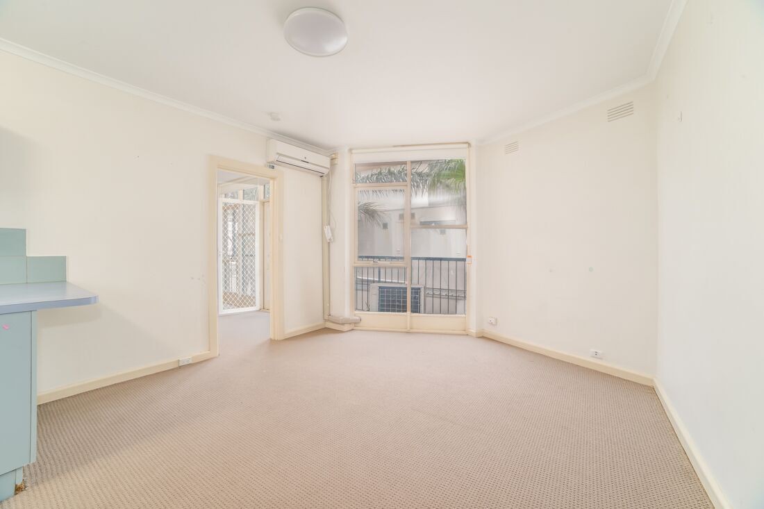 30/11 Marine Parade, St Kilda, VIC 3182, St Kilda - Thumbnail 4