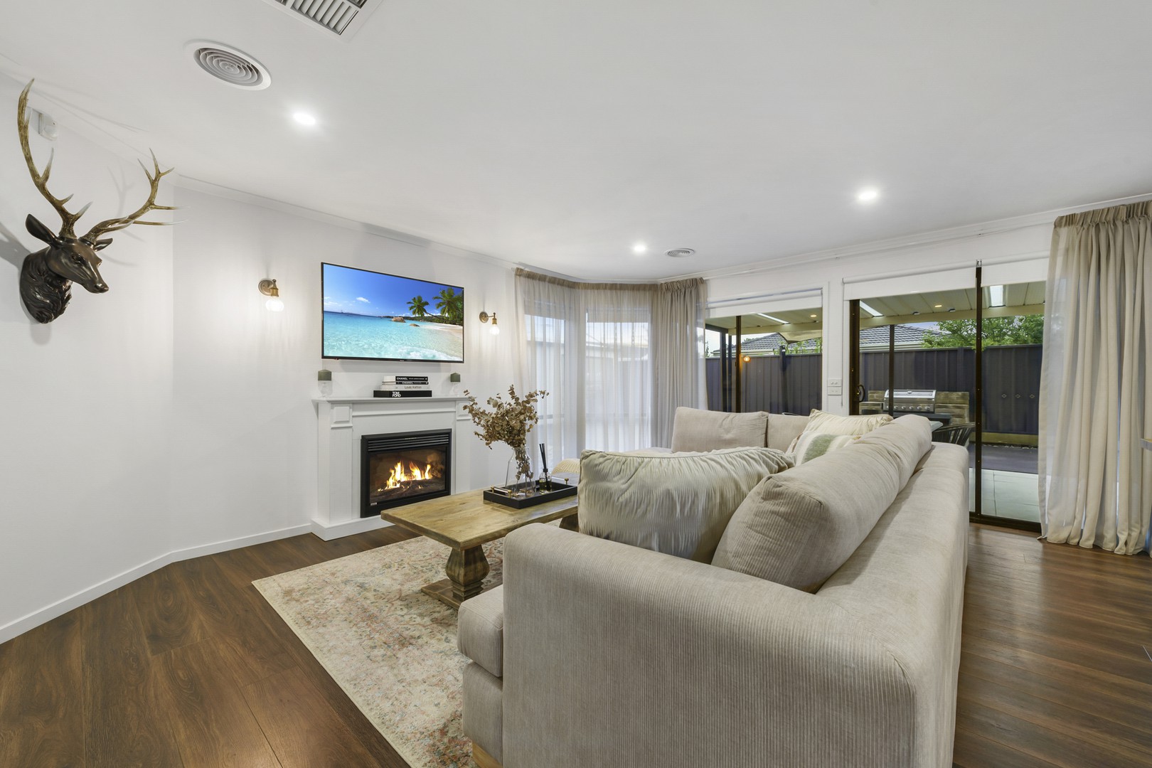 30 Allenby Road, Hillside, VIC 3037 - Thumbnail 2 - 10/03/2022