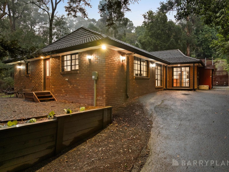 30 Amphlett Avenue, Cockatoo, VIC 3781 - Image - 11/05/2026