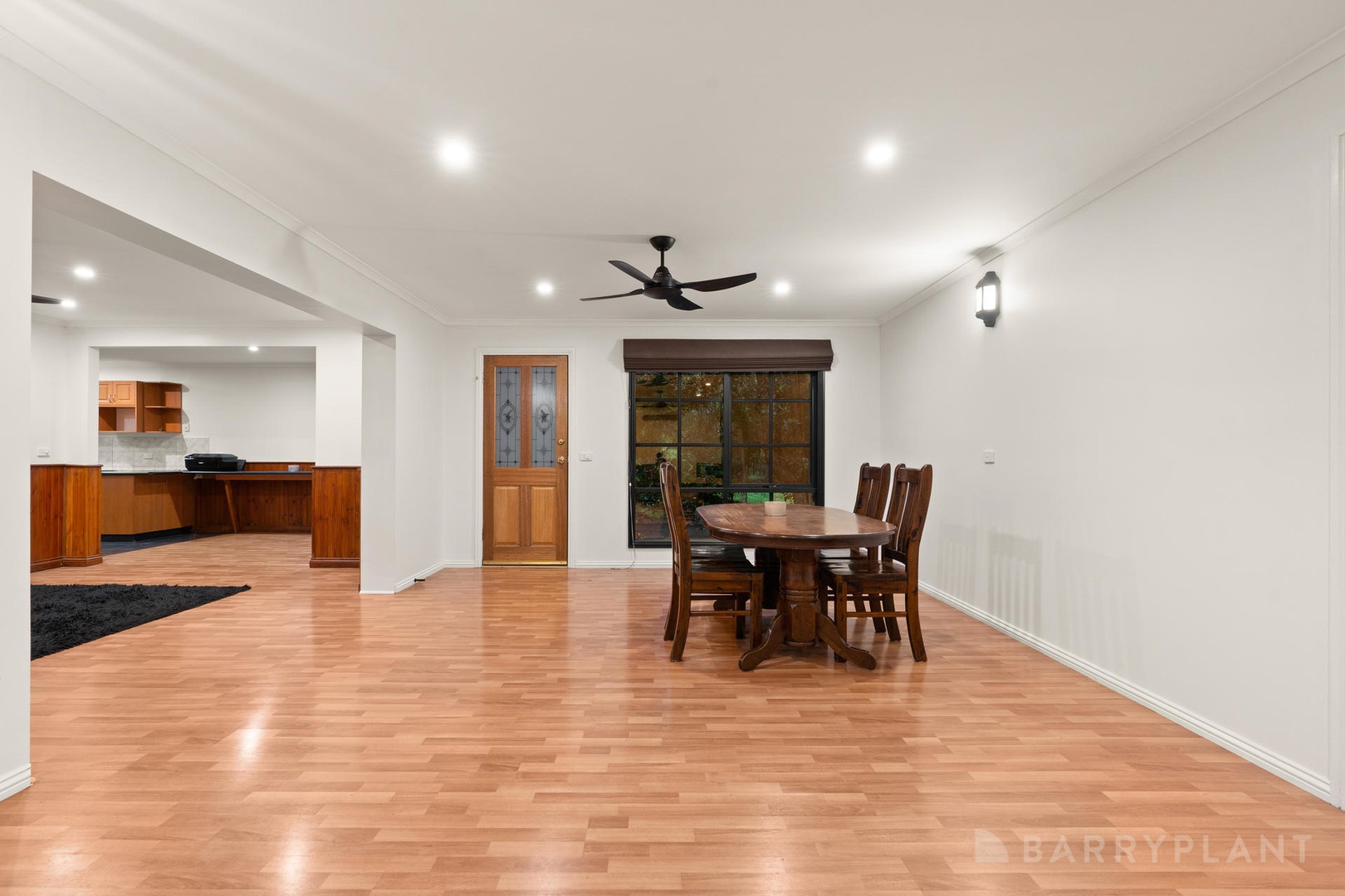 30 Amphlett Avenue, Cockatoo, VIC 3781 - Thumbnail 2 - 11/05/2026