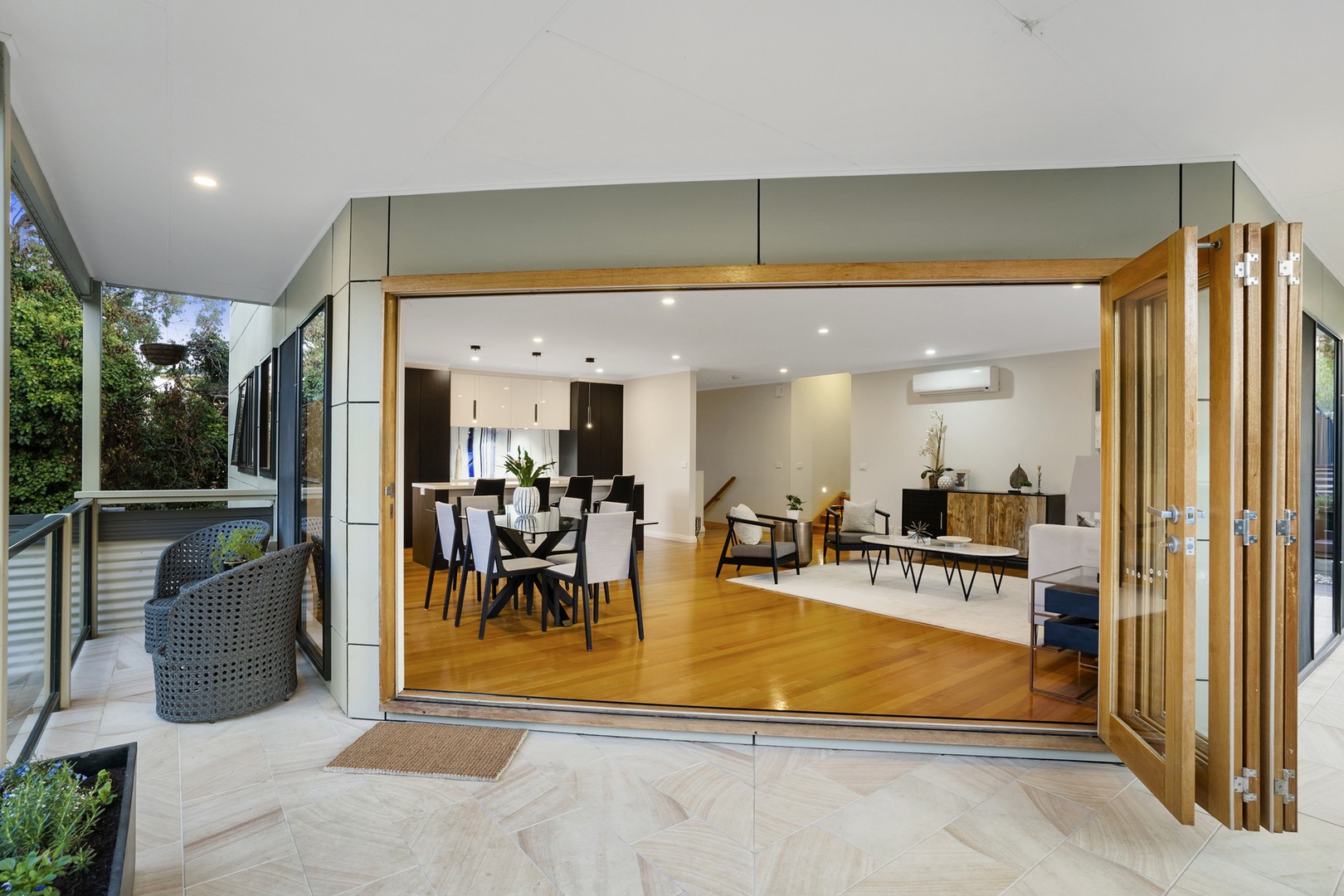 30 Angus Drive, Glen Waverley, VIC 3150, Glen Waverley - Thumbnail 8