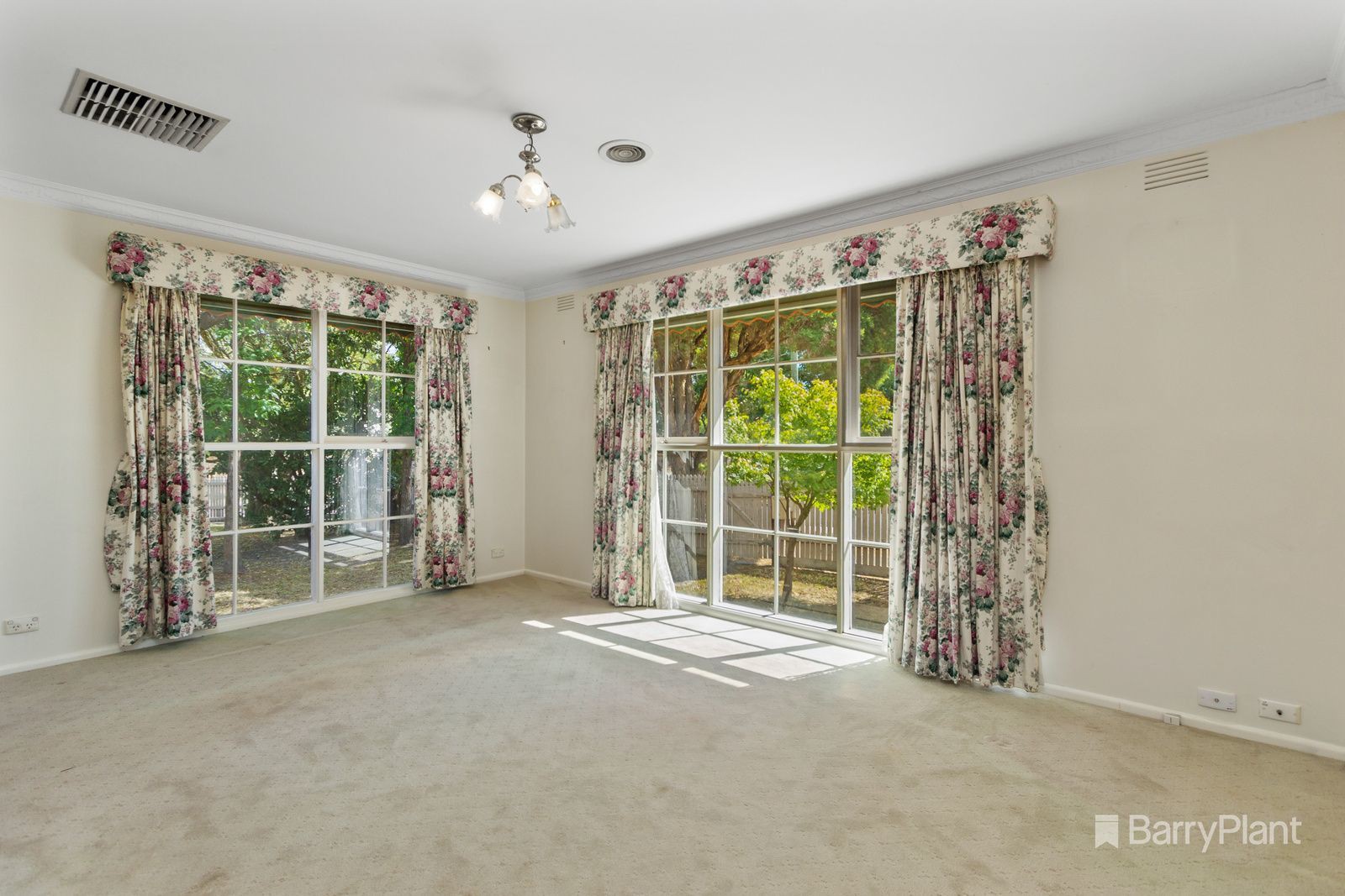 30 Bambra Street, Croydon, VIC 3136, Croydon - Thumbnail 2
