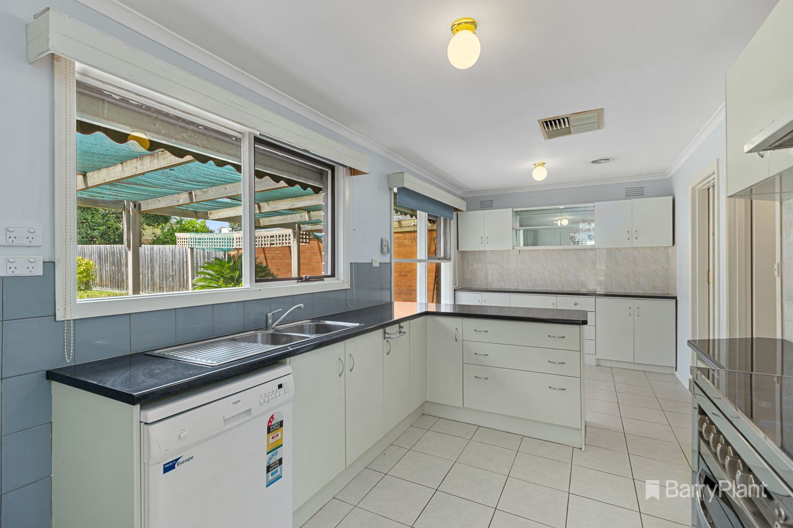 30 Bambra Street, Croydon, VIC 3136, Croydon - Thumbnail 3