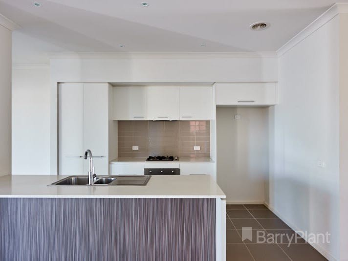 30 Barrier Reef Circuit, Endeavour Hills, VIC 3802, Endeavour Hills - Thumbnail 2