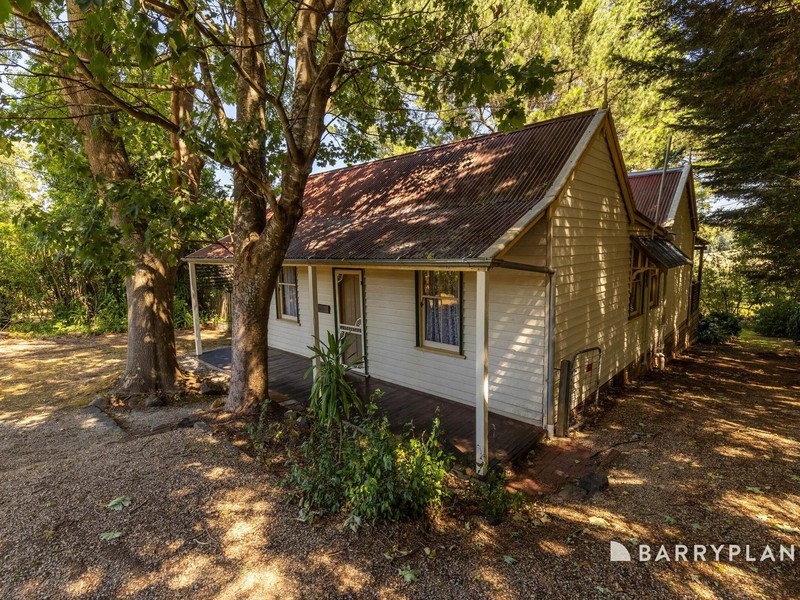 30 Beaconsfield Emerald Road, Emerald, VIC 3782 - Image - 01/08/2025
