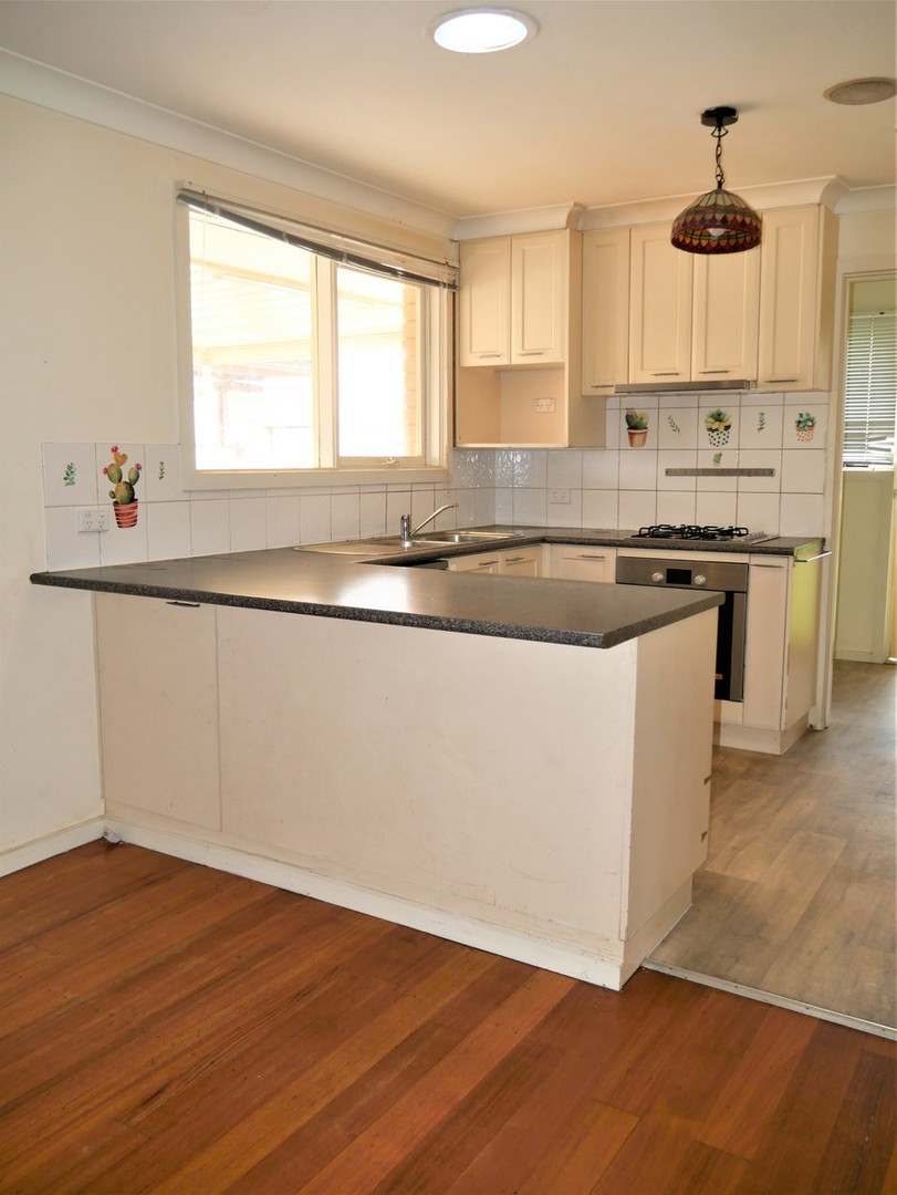 30 Bennett Street, Melton South, VIC 3338 - Thumbnail 2 - 30/09/2021