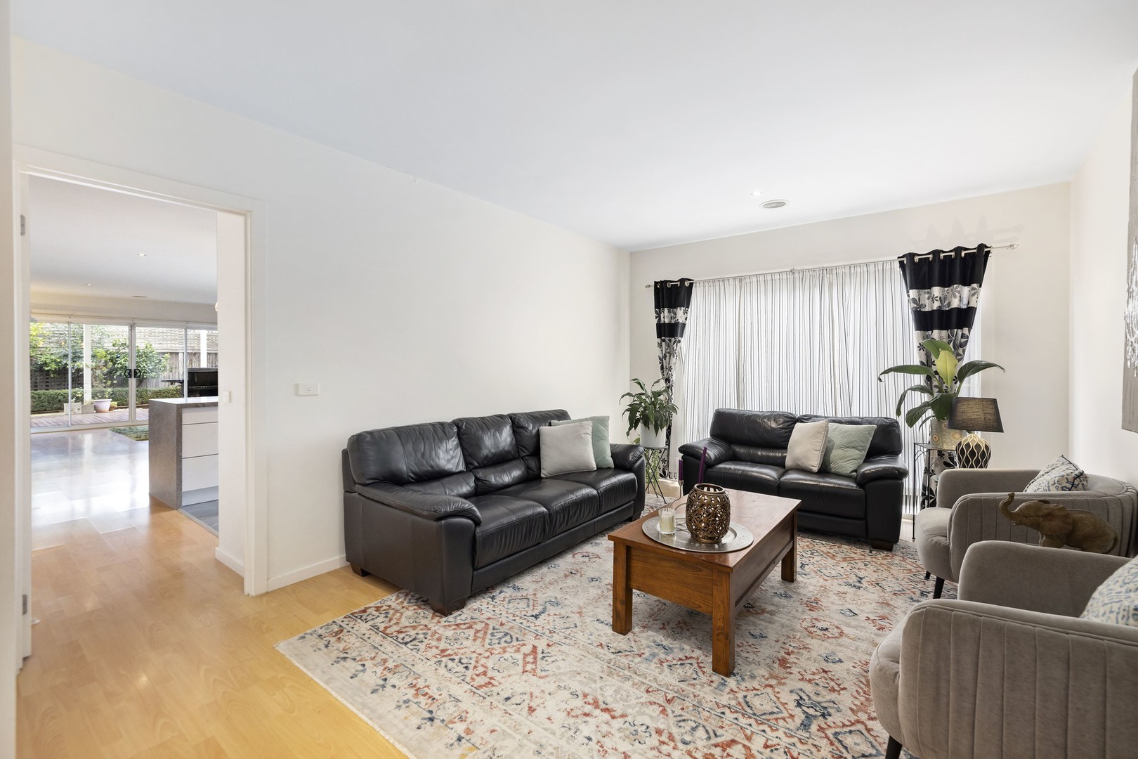 30 Breakwater Crescent, Point Cook, VIC 3030, Point Cook - Thumbnail 5