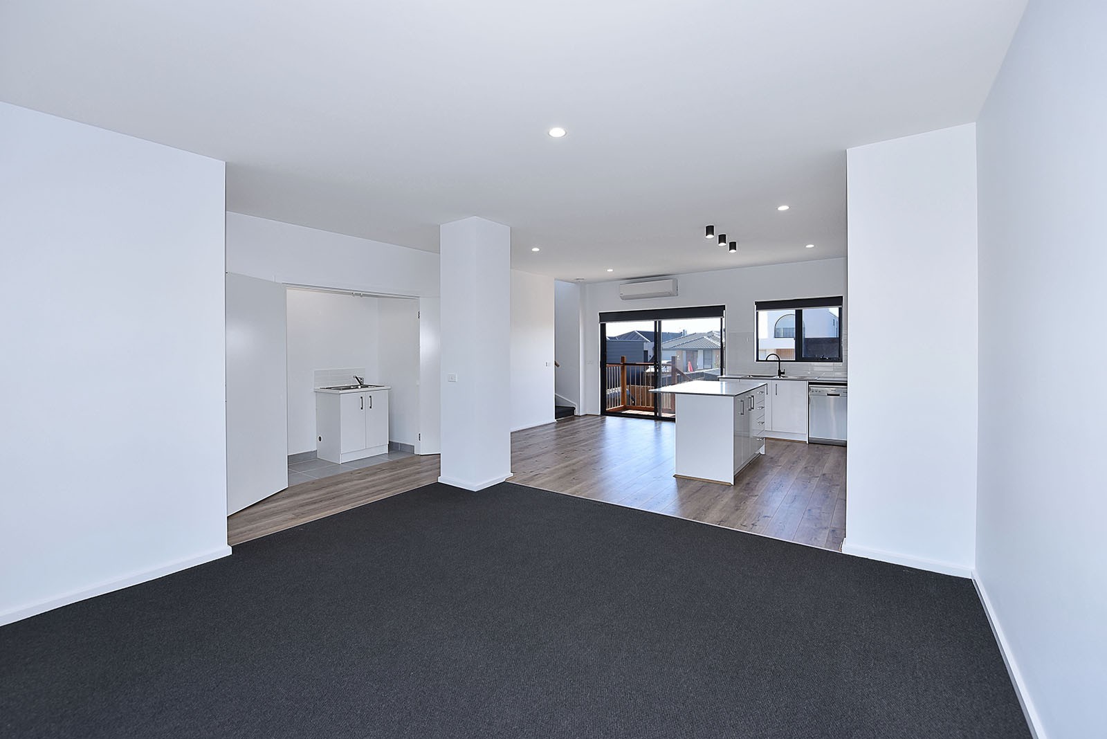 30 Brendan Rd, Greenvale, VIC 3059 - Thumbnail 2 - 27/07/2026
