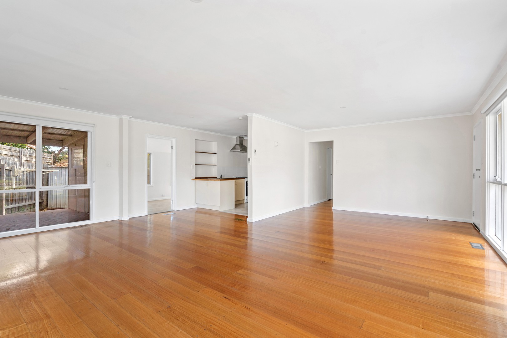 30 Cardigan Road, Mooroolbark, VIC 3138, Mooroolbark - Thumbnail 2
