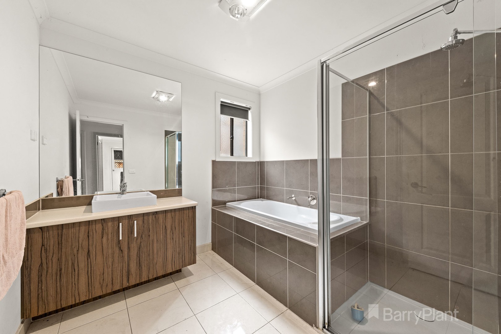 30 Cascade Way, Pakenham, VIC 3810, Pakenham - Thumbnail 5