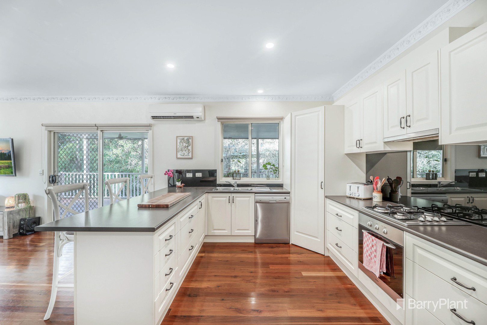 30 Chalet Road, Badger Creek, VIC 3777, Badger Creek - Thumbnail 3