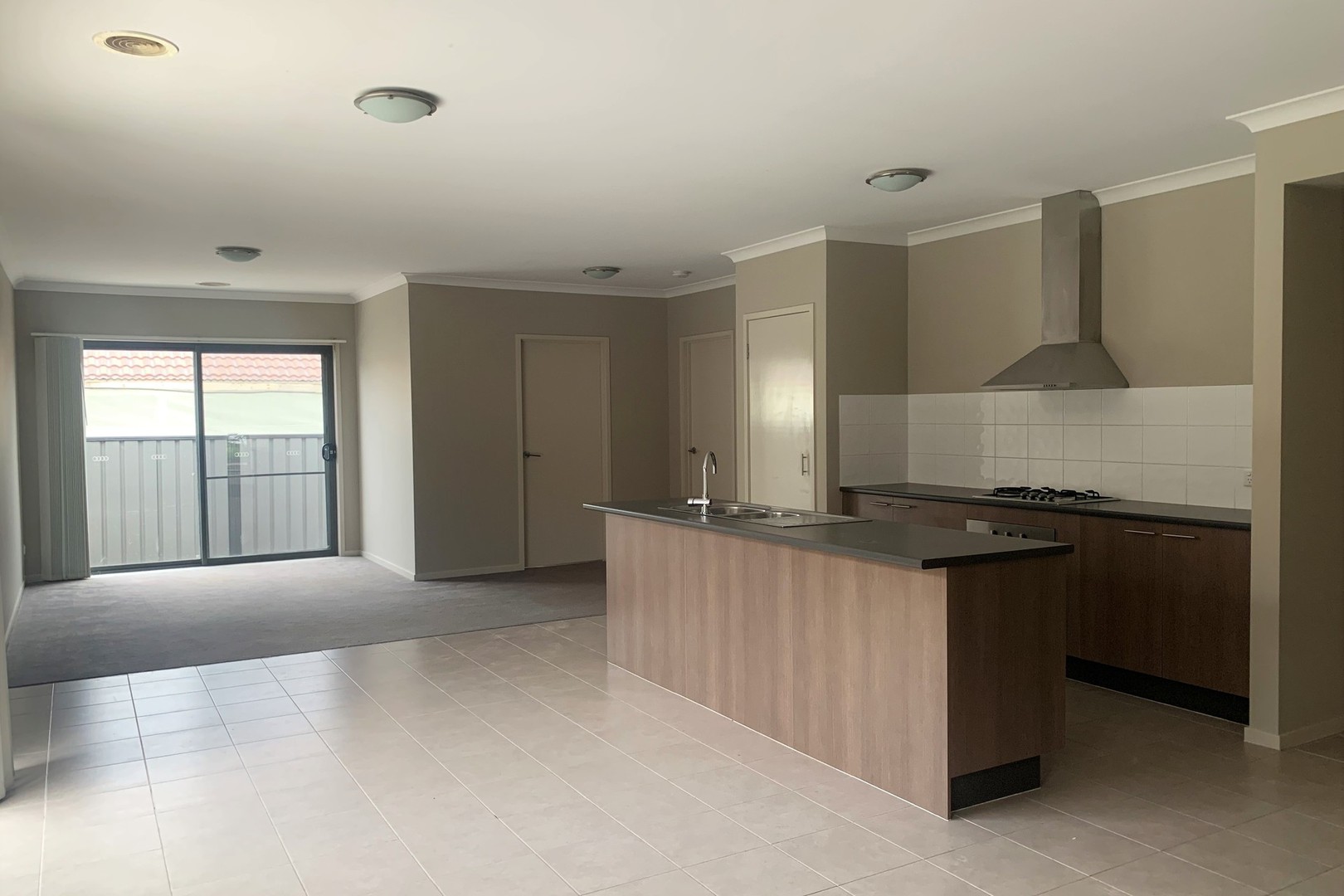 30 Cockatiel Circuit, Craigieburn, VIC 3064 - Thumbnail 1 - 05/09/2022