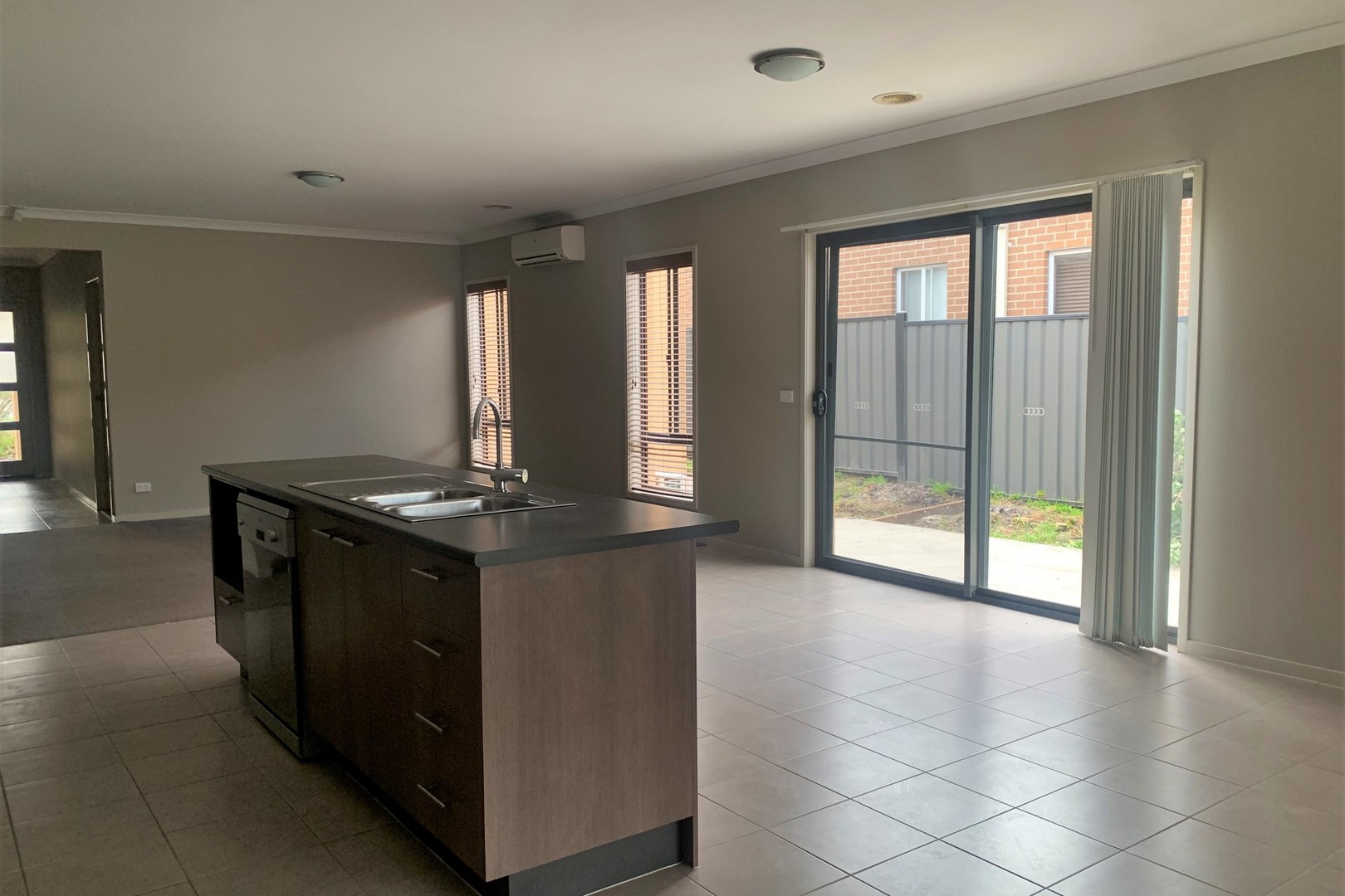 30 Cockatiel Circuit, Craigieburn, VIC 3064, Craigieburn - Thumbnail 5