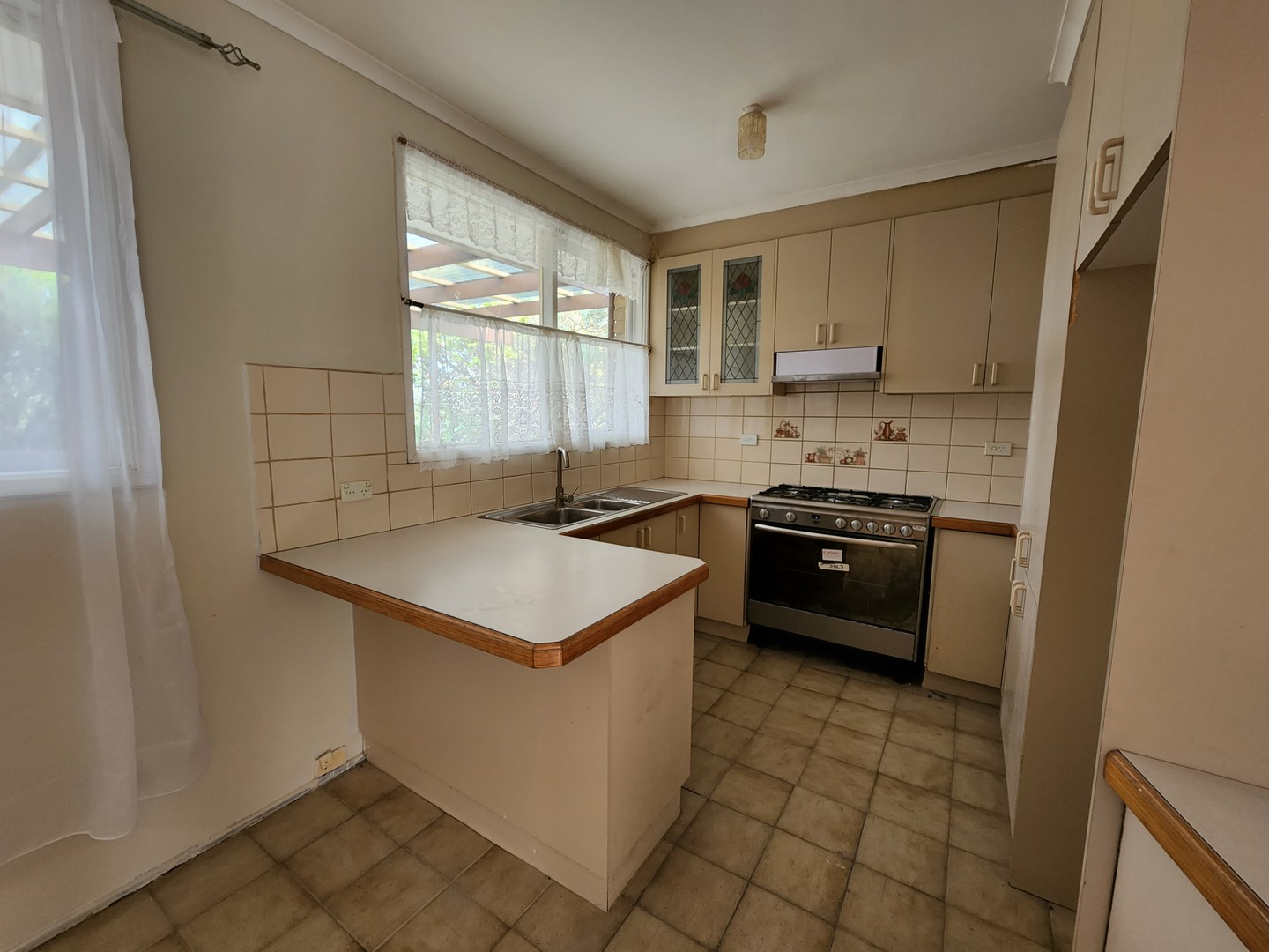 30 Coolavin Road, Noble Park North, VIC 3174, Noble Park North - Thumbnail 4