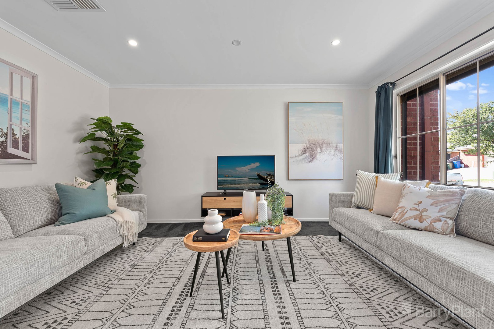 30 Deanswood Way, Narre Warren, VIC 3805, Narre Warren - Thumbnail 2