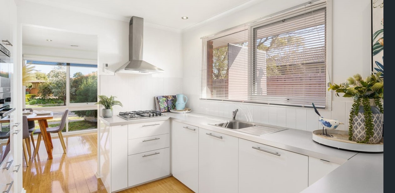 30 Dunrossil DriveSunbury, VIC 3429  - Leased, Sunbury - Thumbnail 2
