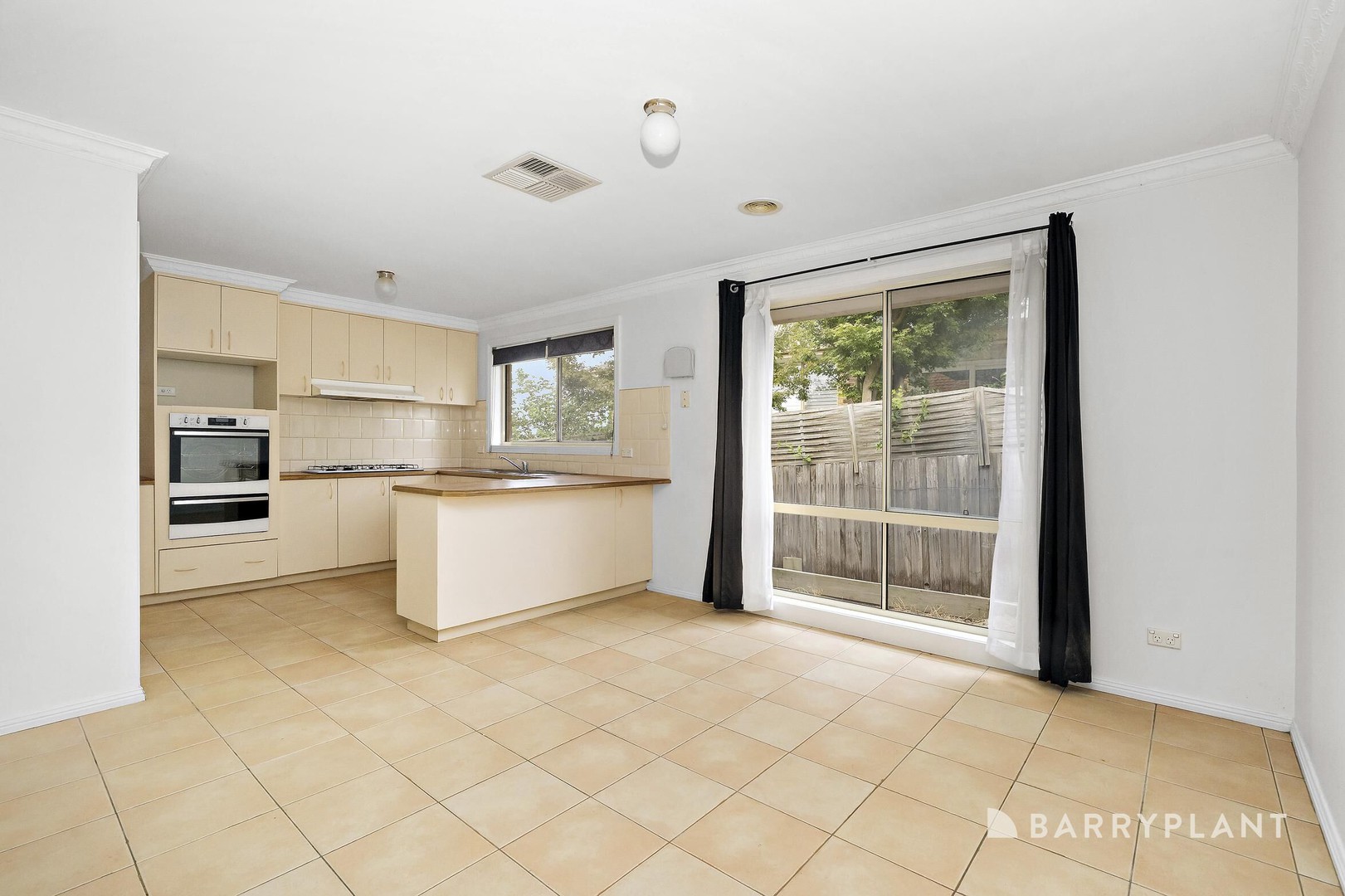 30 Earlsfield Drive, Berwick, VIC 3806, Berwick - Thumbnail 2