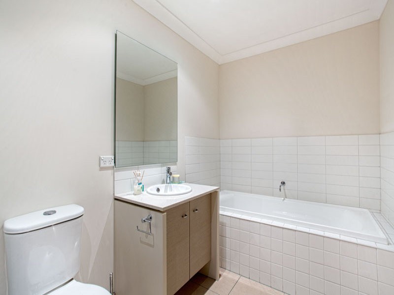 30 Eloura Circuit, Taylors Hill, VIC 3037, Taylors Hill - Thumbnail 5