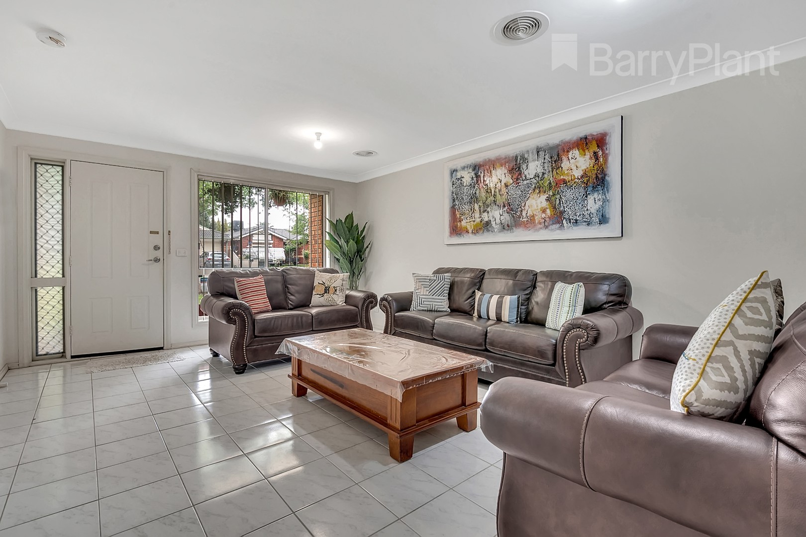 30 Emerald Circuit, Craigieburn, VIC 3064, Craigieburn - Thumbnail 2