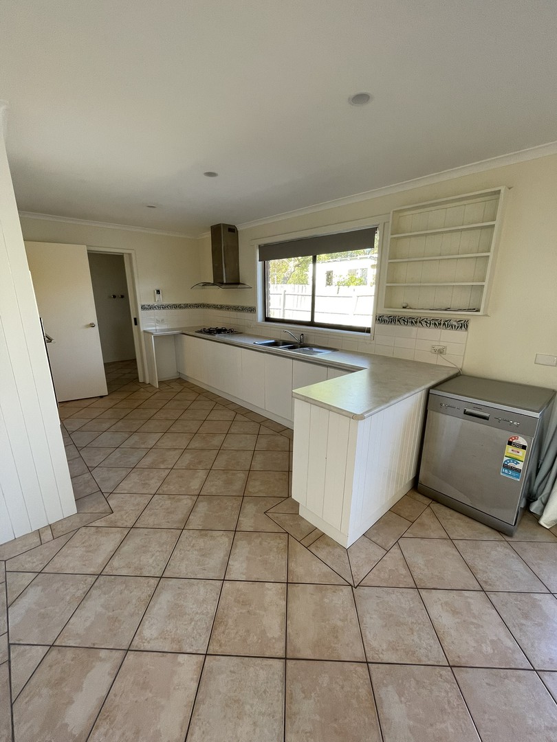30 Fitzroy Street, Kilmore, VIC 3764 - Thumbnail 2 - 17/04/2025