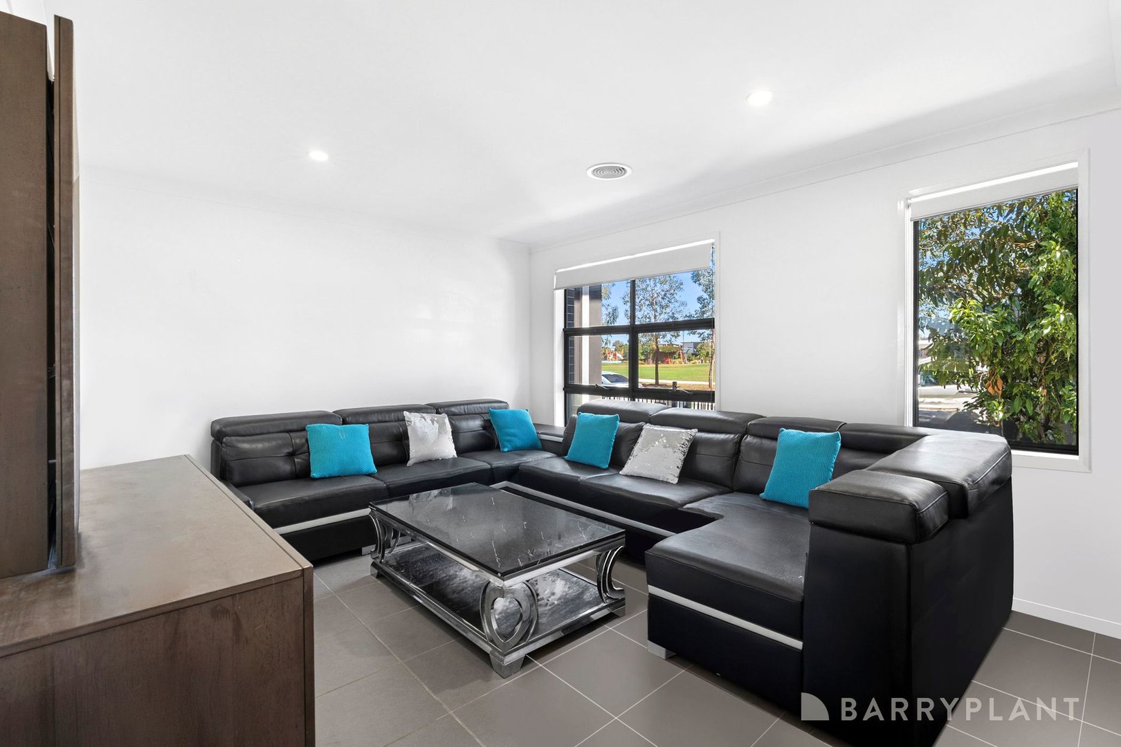 30 Fragrance Terrace, Manor Lakes, VIC 3024, Manor Lakes - Thumbnail 3