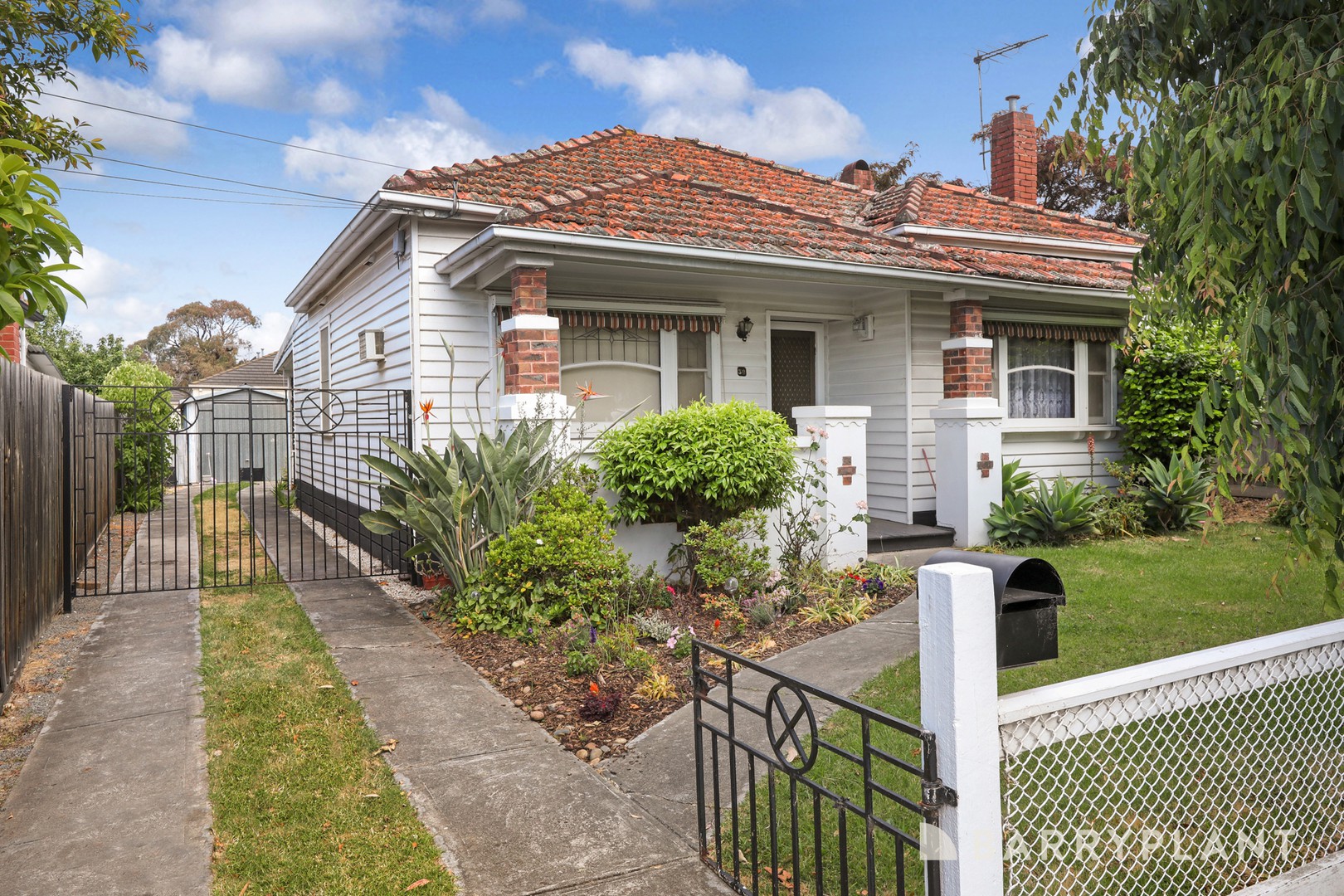 30 Glamis Road, West Footscray, VIC 3012 - Thumbnail 2 - 05/12/2024