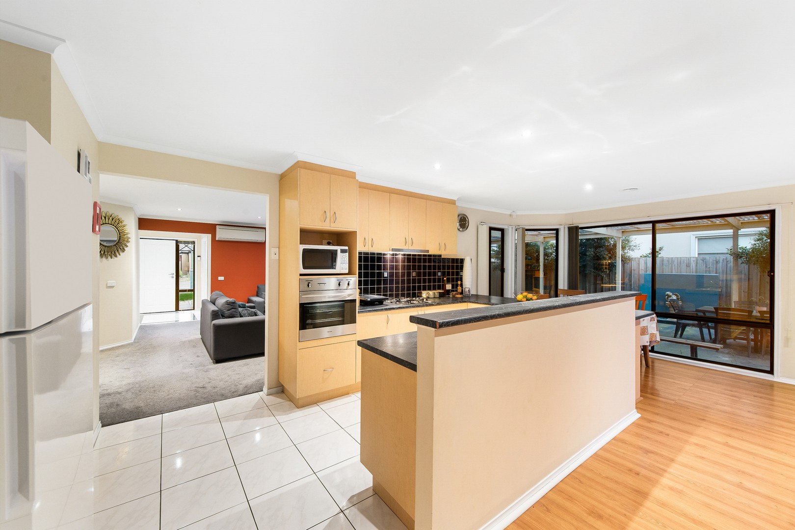 30 Glenelg Boulevard, Taylors Hill, VIC 3037, Taylors Hill - Thumbnail 4