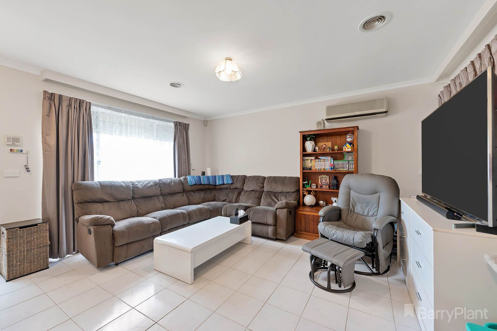 30 Godwin Crescent, Cranbourne North, VIC 3977, Cranbourne North - Thumbnail 2