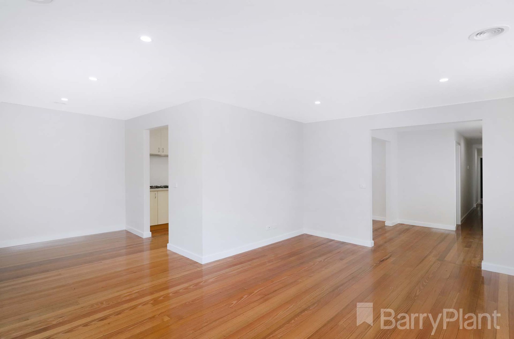 30 Goodwood Crescent, Gladstone Park, VIC 3043, Gladstone Park - Thumbnail 4