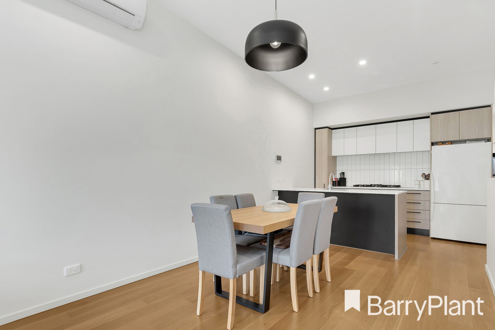 30 Gorman Drive, Mill Park, VIC 3082, Mill Park - Thumbnail 4
