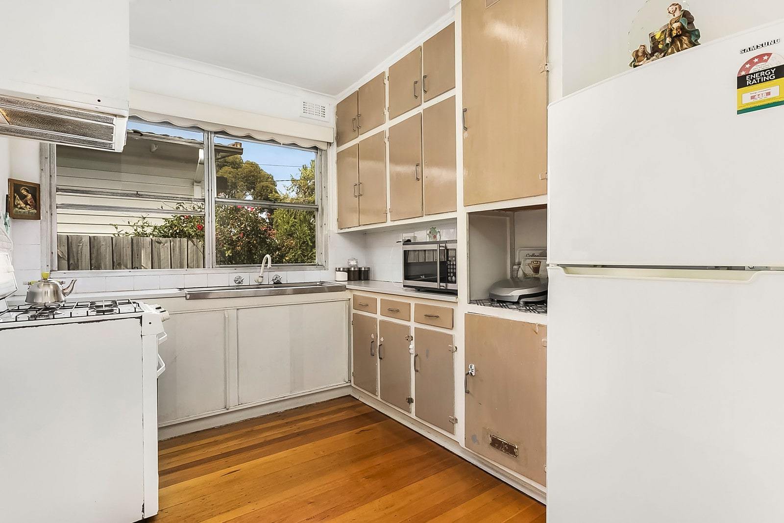 30 Gosford Crescent, Broadmeadows, VIC 3047, Broadmeadows - Thumbnail 2