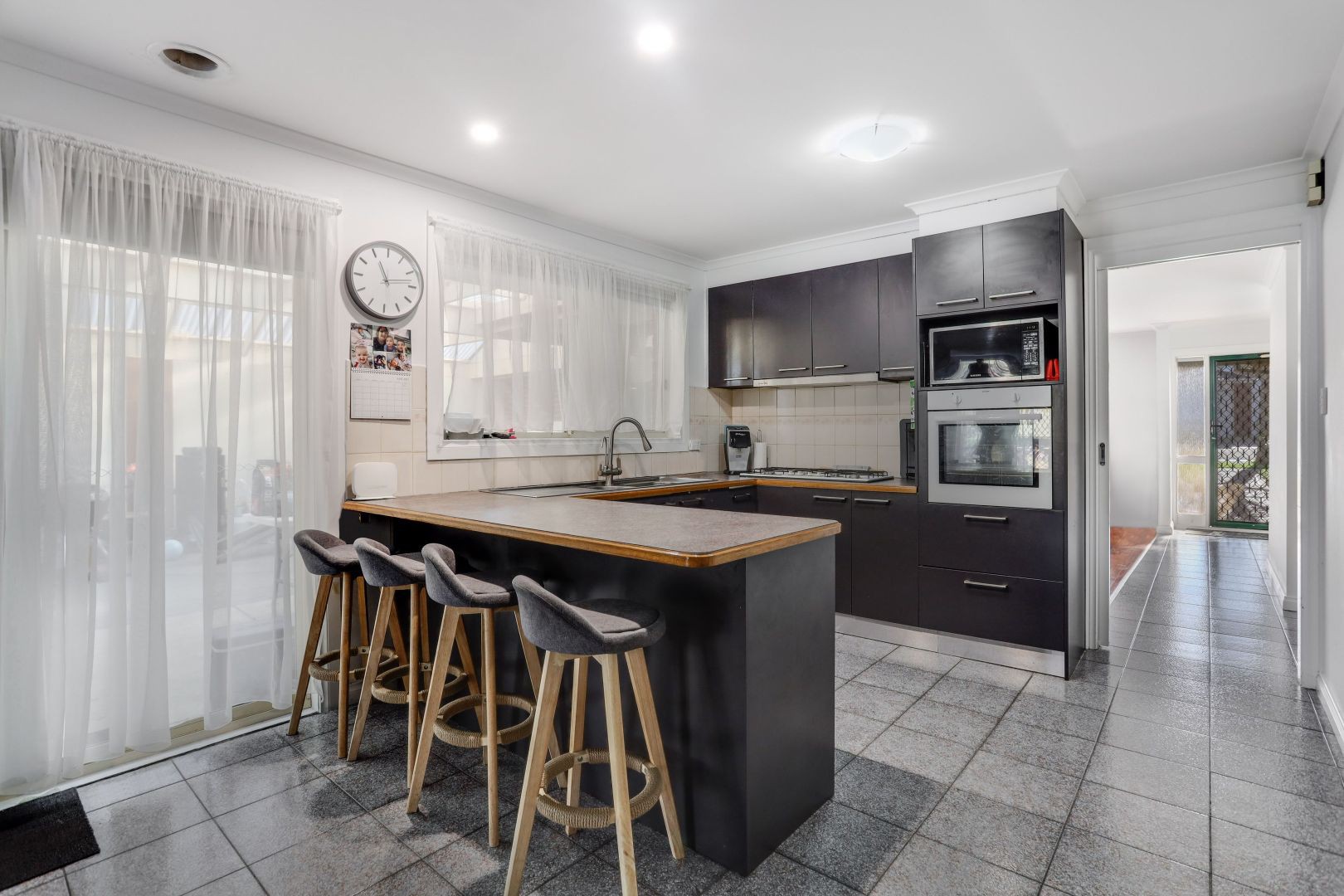 30 Grandview Cres, Hillside, VIC 3037, Hillside - Thumbnail 2