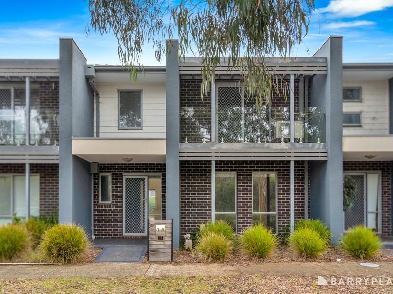 30 Greenhaven Gardens, South Morang, VIC 3752 - Image - 19/01/2026