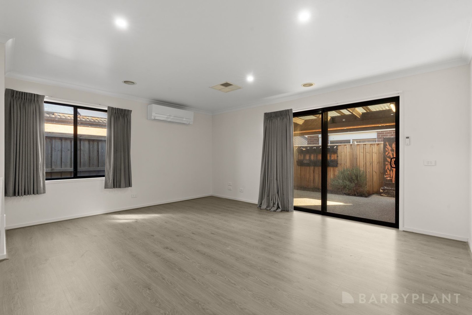 30 Guernsey Street, Clyde North, VIC 3978, Clyde North - Thumbnail 6