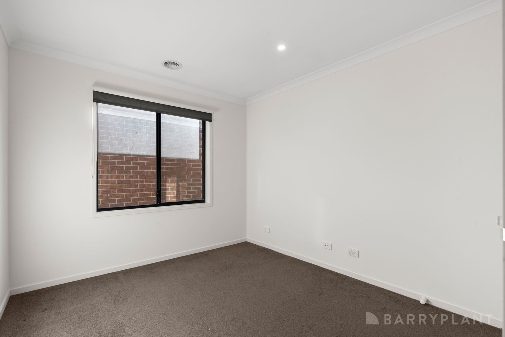 30 Guernsey Street, Clyde North, VIC 3978, Clyde North - Thumbnail 7